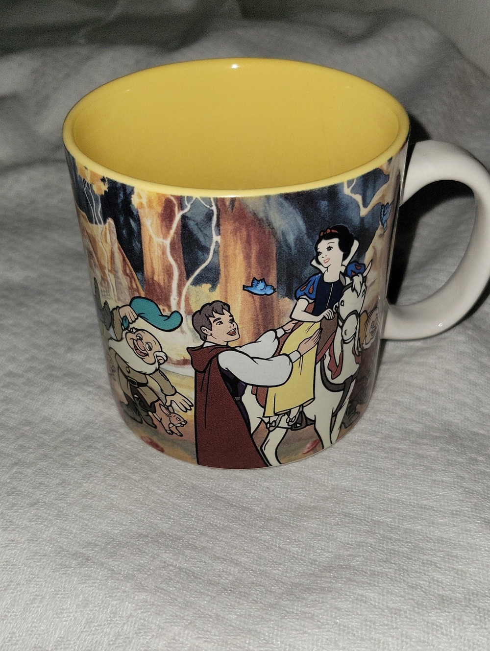 1990 Walt Disney's Snow White mug EUC